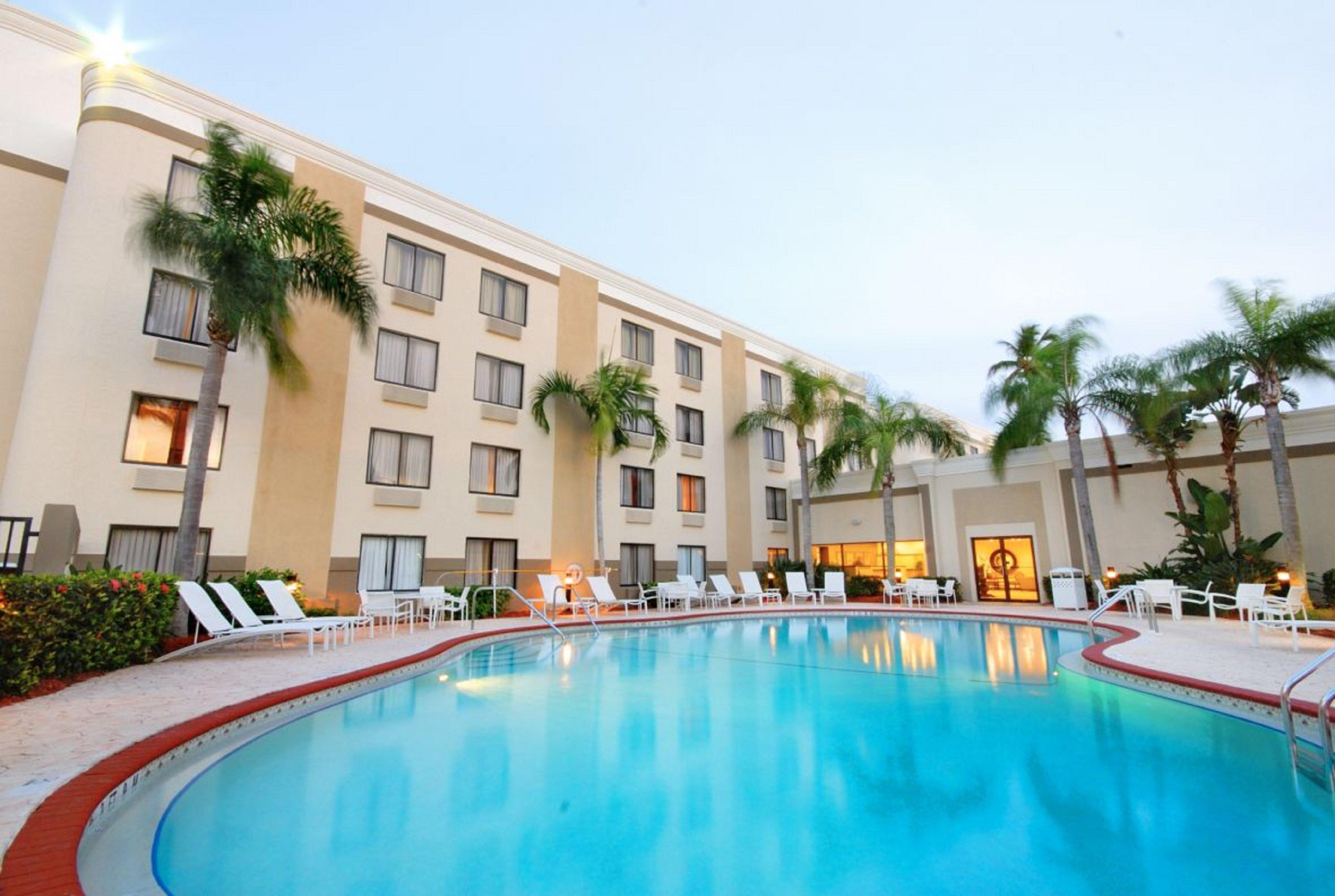 Holiday Inn - Fort Myers - Downtown Area By Ihg Eksteriør billede
