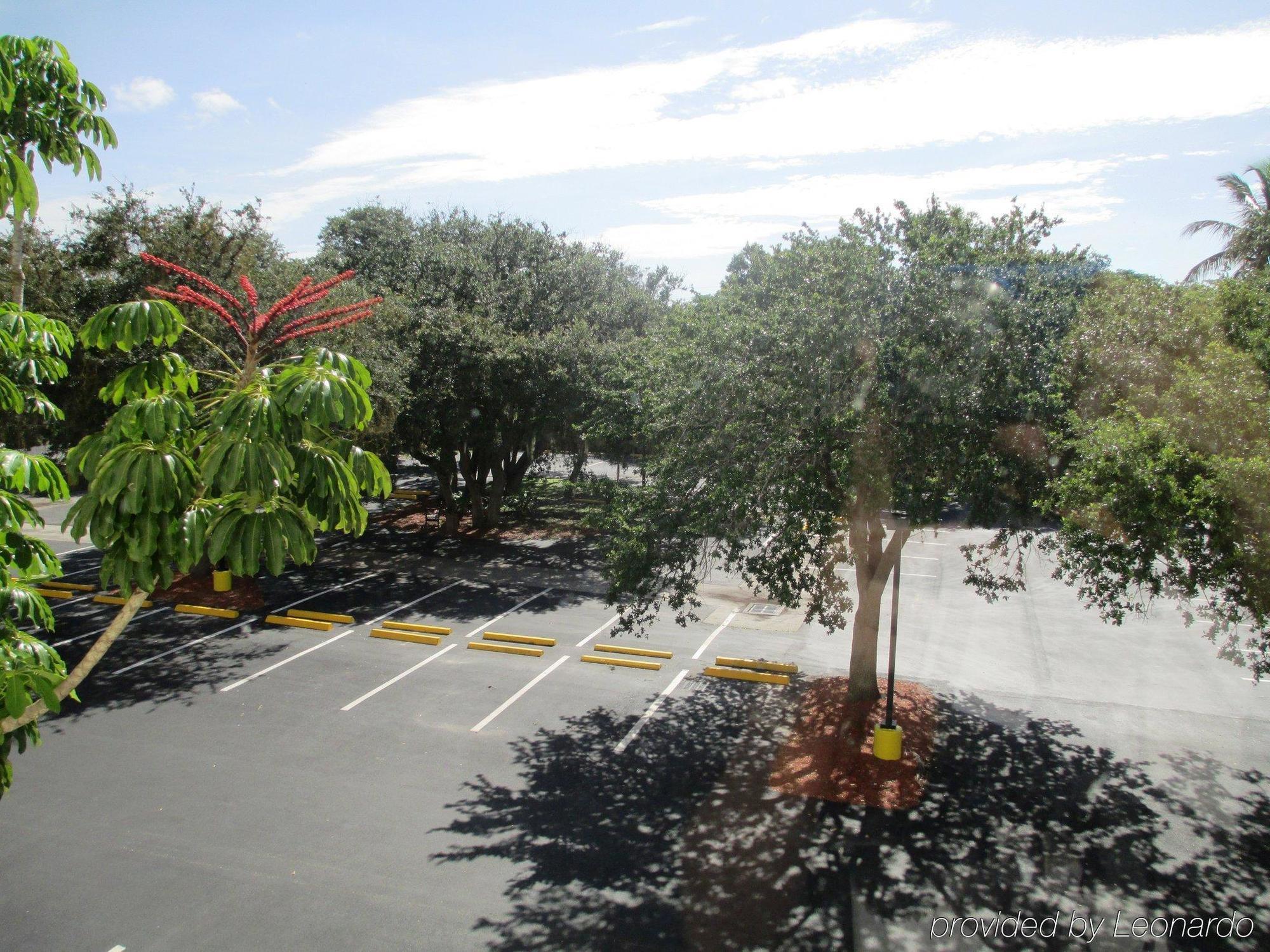 Holiday Inn - Fort Myers - Downtown Area By Ihg Eksteriør billede