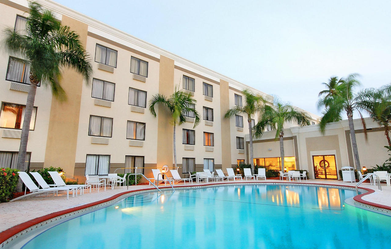 Holiday Inn - Fort Myers - Downtown Area By Ihg Eksteriør billede