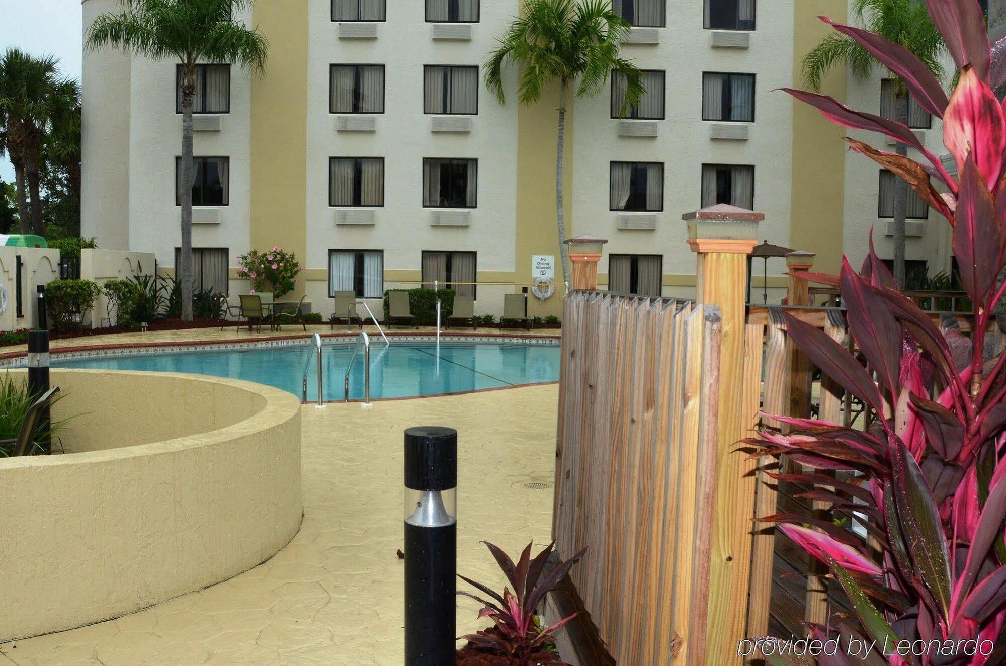 Holiday Inn - Fort Myers - Downtown Area By Ihg Eksteriør billede